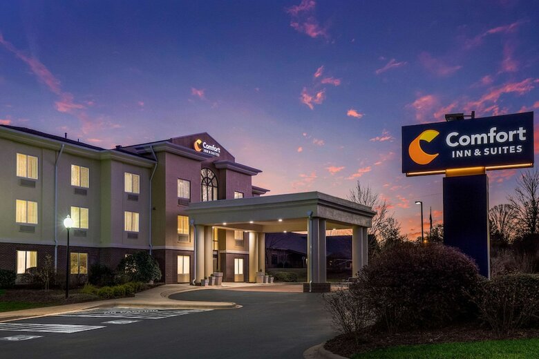 Holiday Inn Express Hotel & Suites Brevard