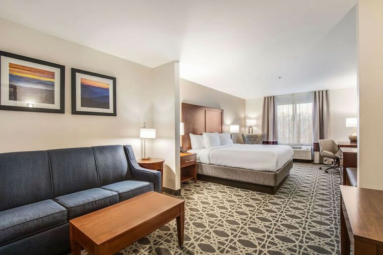 Holiday Inn Express Hotel & Suites Brevard