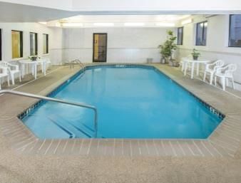 Hotel Ramada Bolingbrook