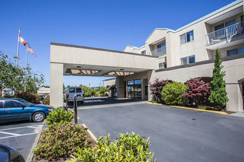Hotel Quality Inn Grand Suites