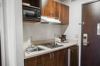 Hotel Quality Inn Grand Suites