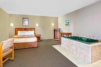 Hotel Super 8 Motel - Upland
