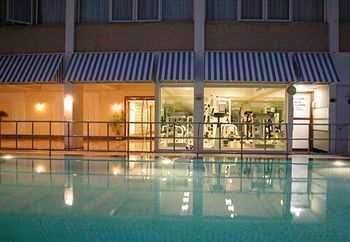 Hotel Gateway Htl On Residency Road