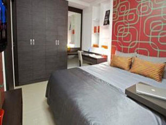 Hotel Sarasinee All Suites (corner)