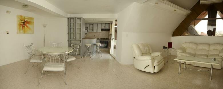 Hotel Toborochi Suites