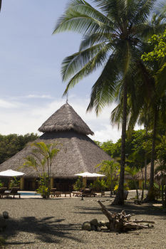 Hotel Clandestino Beach Resort