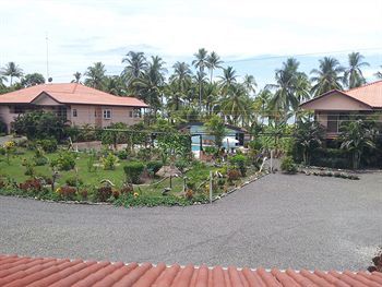 Cocomar Residences And Beachfront Hotel