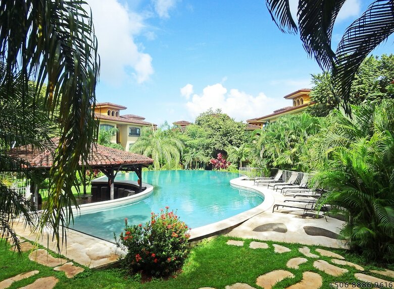 Hotel The Oaks Tamarindo Condominiums