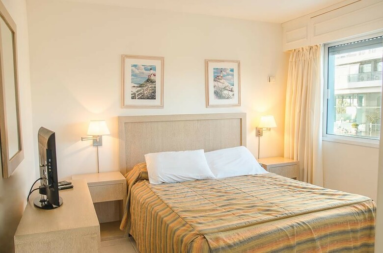 Uy Sunset Beach Hotel