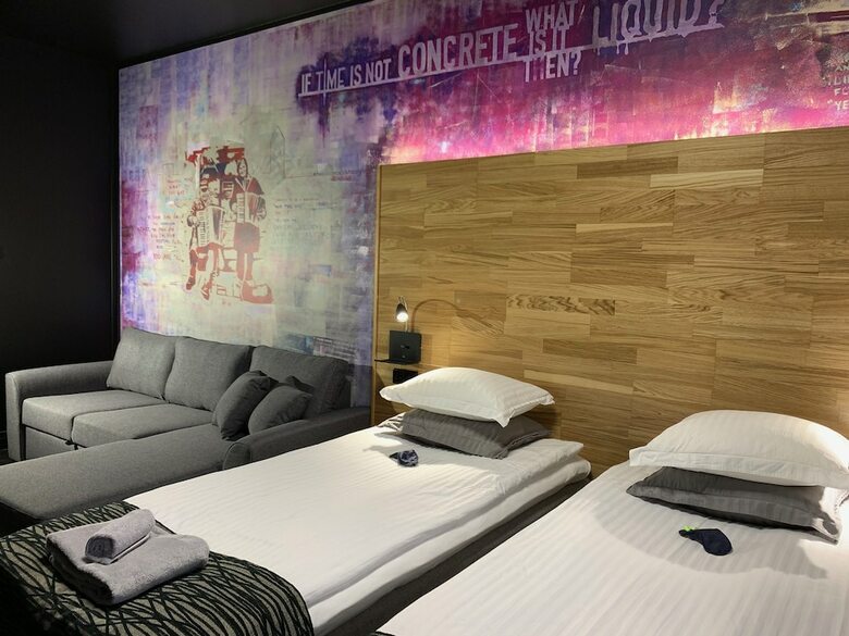 Time Hostel & Apartments