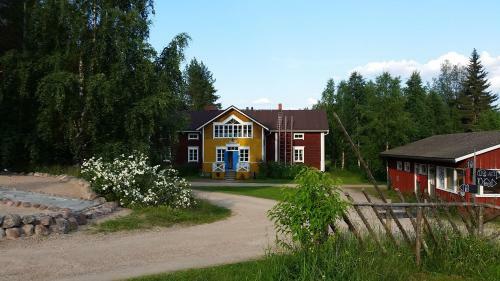 Korvala Log Cabins
