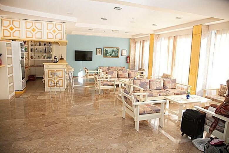 Hotel Theonia