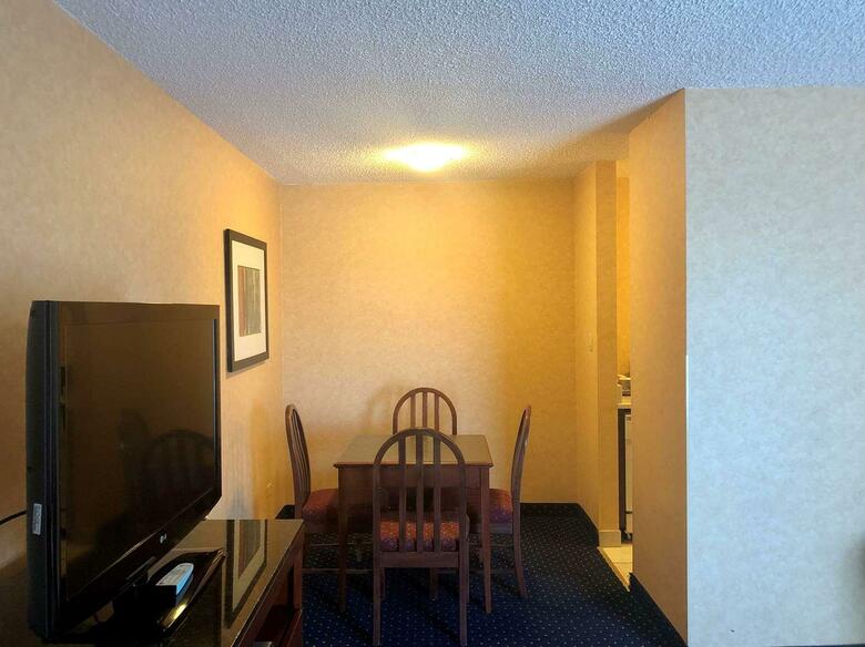 Hotel Best Western Plus Suites Downtown