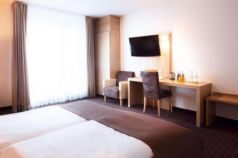 Best Western Premier Hotel Lanzcarre