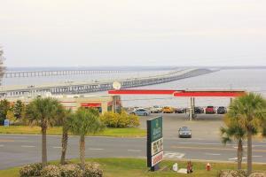 Hotel Quality Inn & Suites