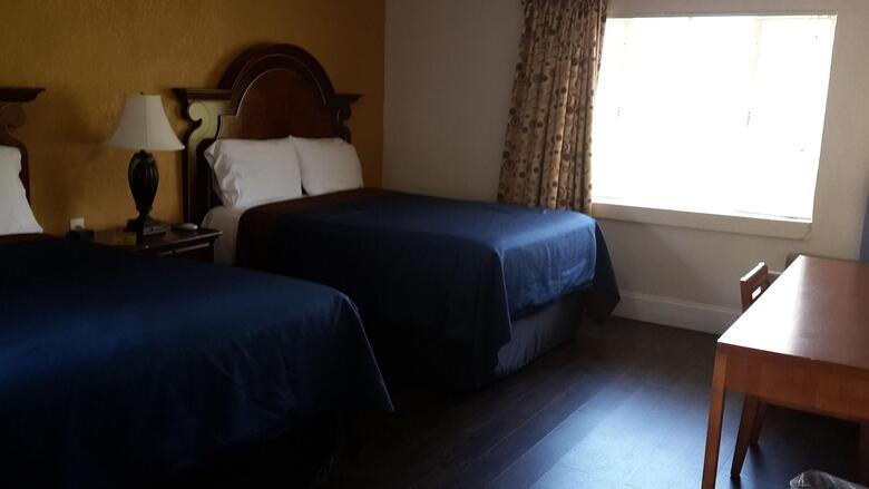Hotel American Regency Inn