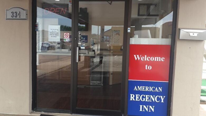 Hotel American Regency Inn