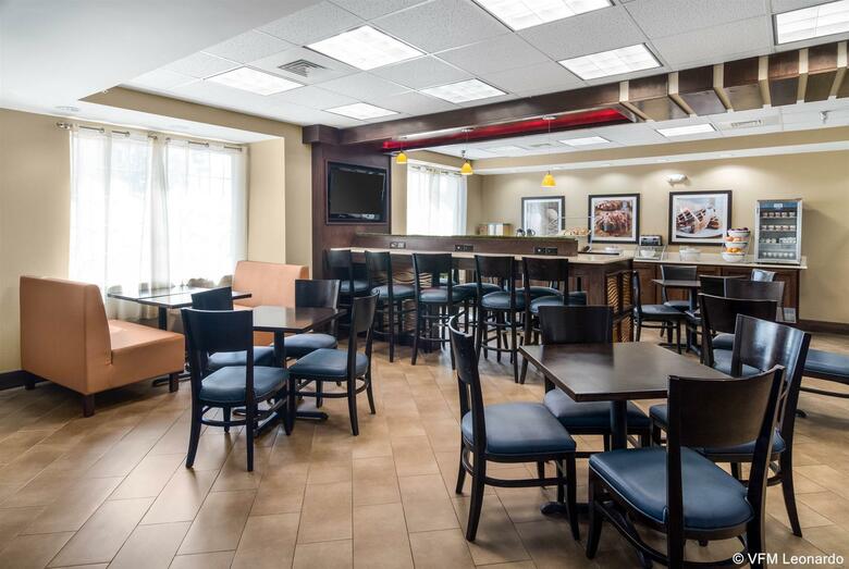Hotel Comfort Suites