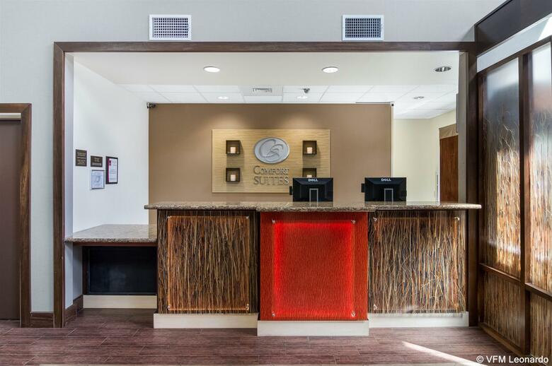Hotel Comfort Suites