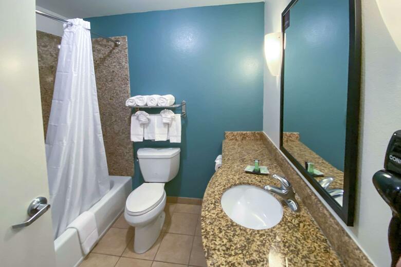 Hotel Sleep Inn & Suites