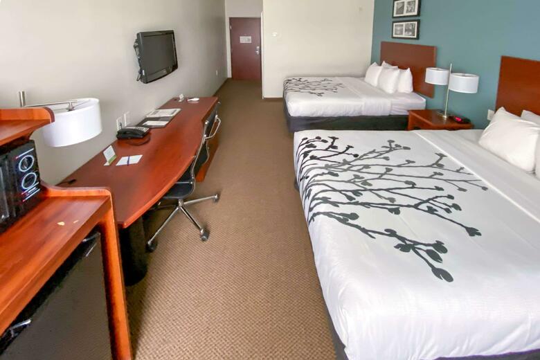 Hotel Sleep Inn & Suites