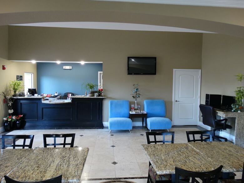 Hotel Econo Lodge  Inn & Suites