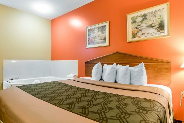 Hotel Econo Lodge Airport