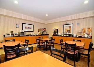 Hotel Sleep Inn & Suites
