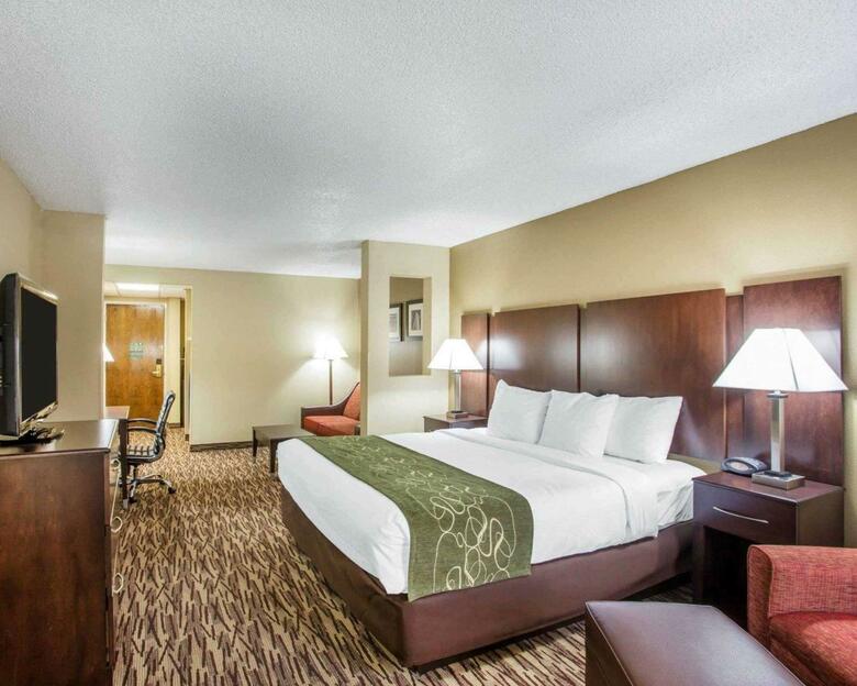 Hotel Comfort Suites
