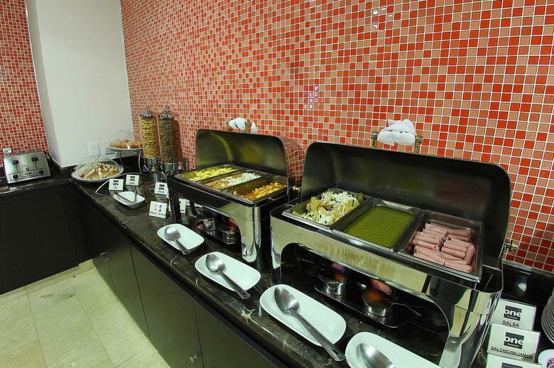Hotel One Culiacan Forum