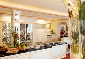 Courtyard By Marriott Hamburg Airport Hotel