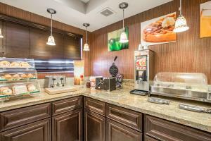 Hotel Quality Inn & Suites