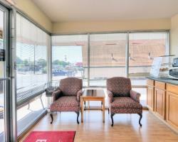 Hotel Econo Lodge Near Motor Speedway