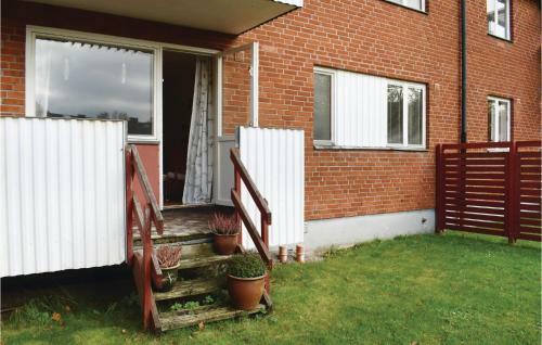 Two-bedroom Apartment In Hyltebruk