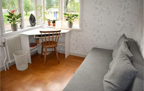 Four-bedroom Holiday Home In Motala