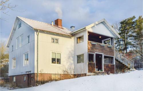 Three-bedroom Apartment In Uddevalla