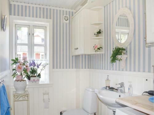 Five-bedroom Holiday Home In Unnaryd