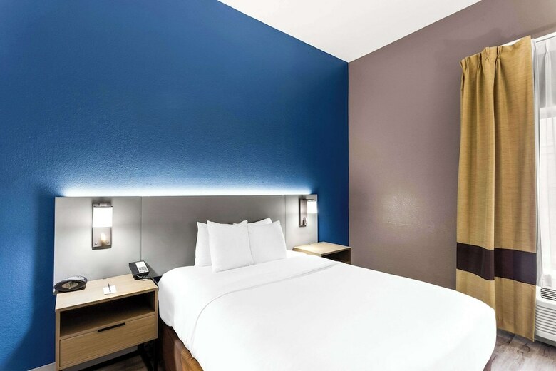 Hotel Comfort Suites