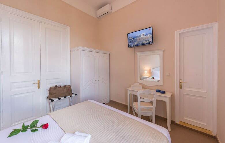 Hostal Palladian Home