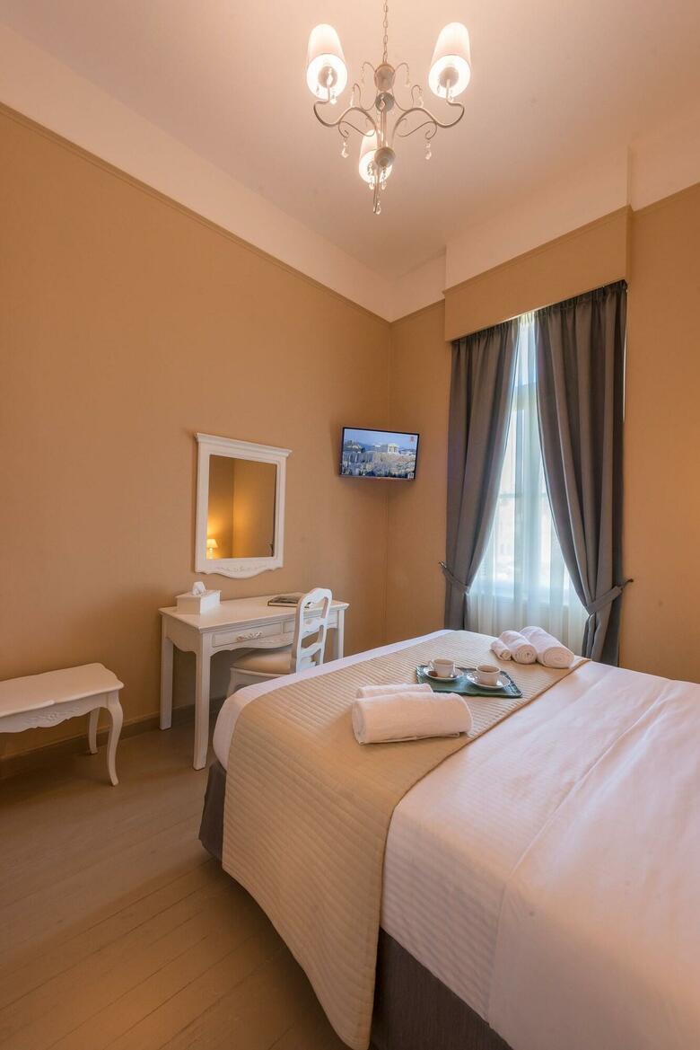 Hostal Palladian Home