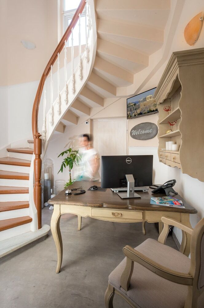 Hostal Palladian Home