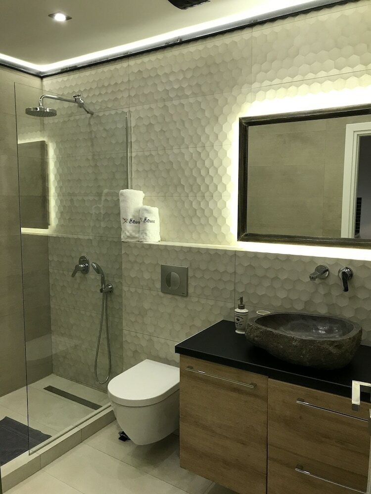 The Athenians Modern Apartments