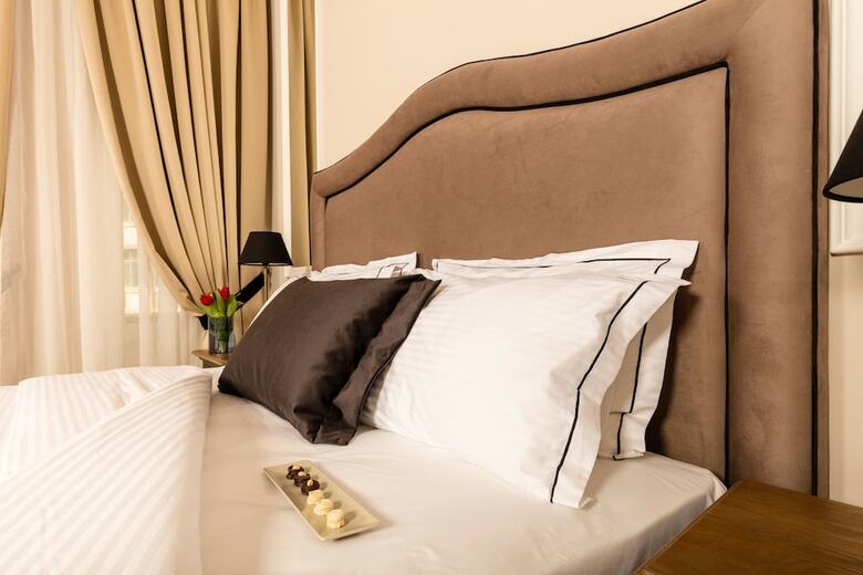 Hotel Athens Mansion Luxury Suites