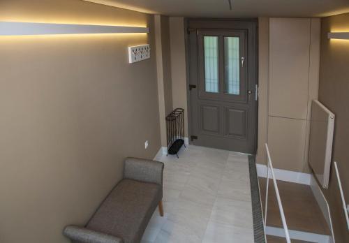 Villa Tripodon Plaka | In The Shade Of Acropolis