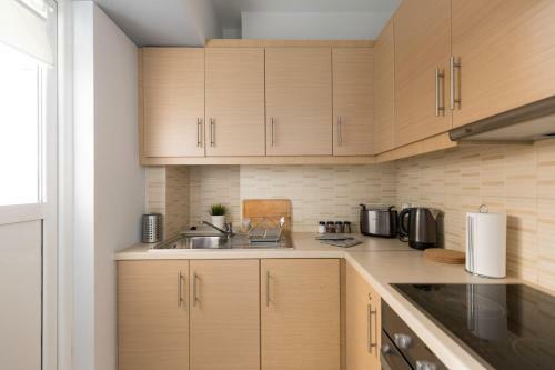 Modern Central 1bd Apartment, Acropolis - Plaka By Upstreet
