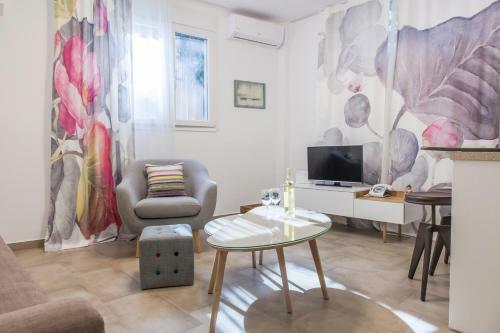 Apartment Next To Acropolis