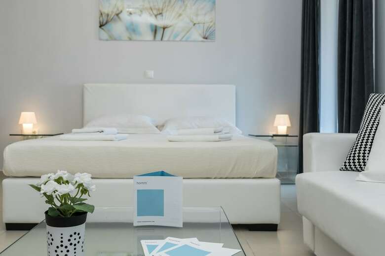 Alekos Apartments