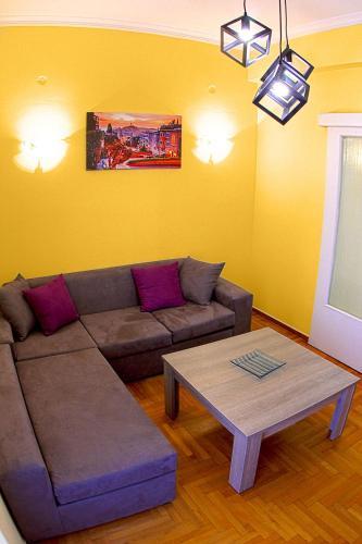 Life Houses Sweet Apartment