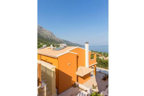 Villa Danaia
