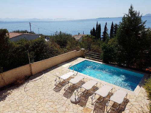 Villa 6 Emerald Bay